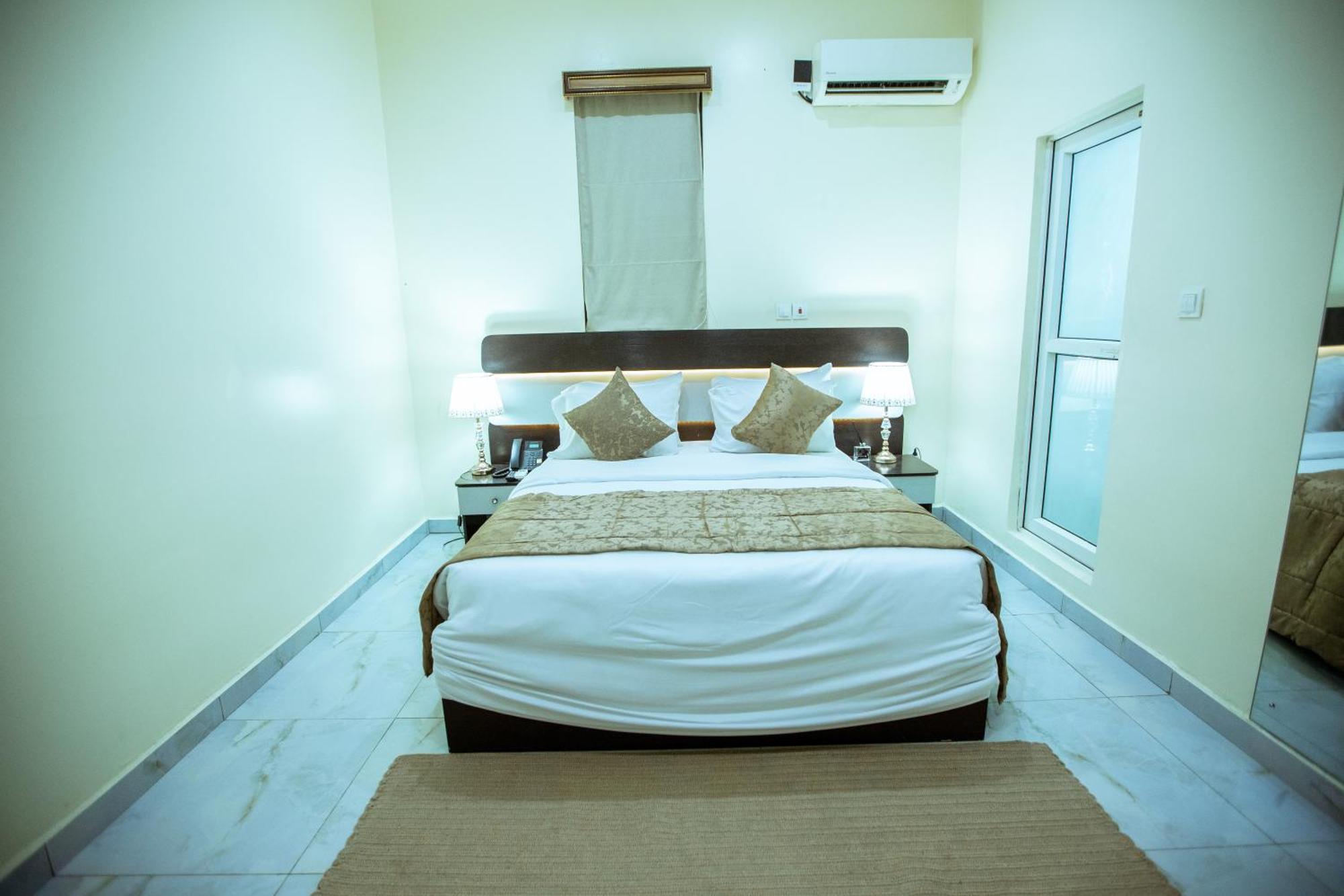 Apartment 79 Hotel & Suite Ikeja Luaran gambar